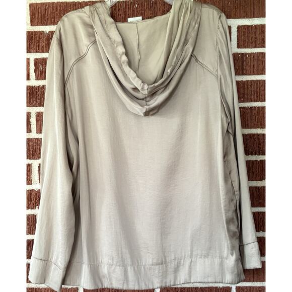 Chico’s Zenergy Hoodie   Size 2 (Large) Gold Satin Pullover Pockets 1/4 Zip - Picture 2 of 3